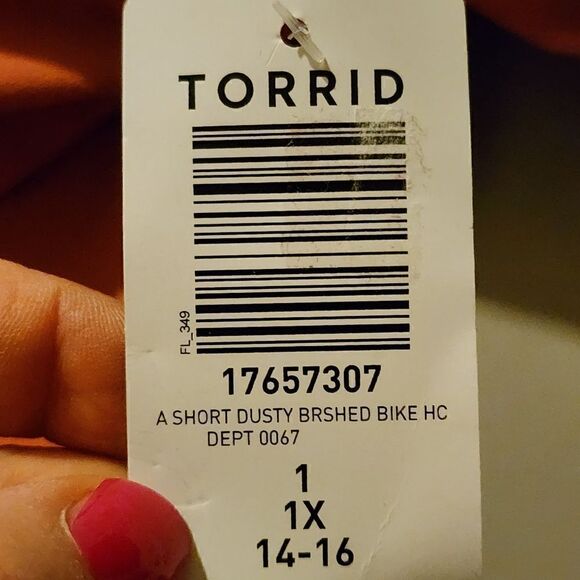 1X 14W 16W Torrid Pink Happy Camper Performance Bike Short 9" Pockets Stretch Ac - Picture 7 of 8